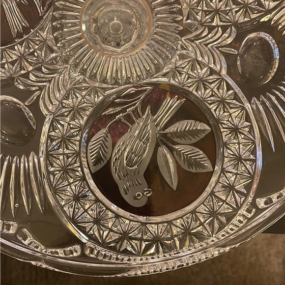 HOFBAUER BYRDES CRYSTAL, RED BIRDS, PEDESTAL CAKE PLATE - Picture 5 of 5